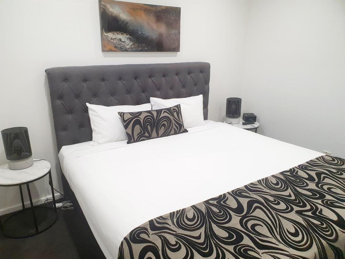 שפרטון Addison Motor Inn מראה חיצוני תמונה