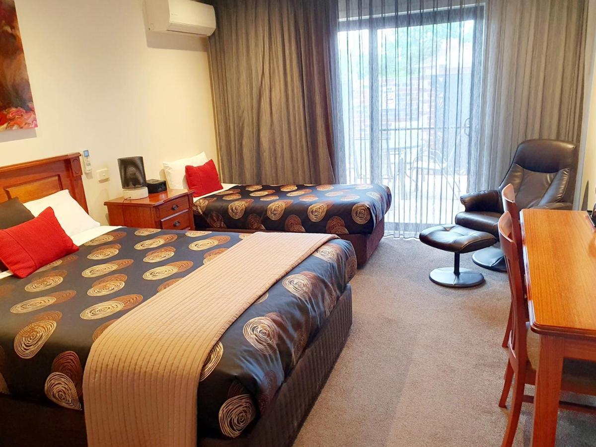 שפרטון Addison Motor Inn חדר תמונה