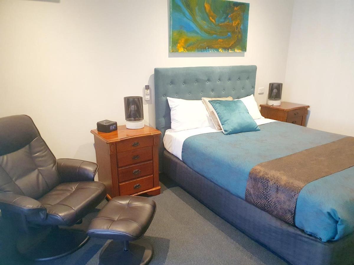 שפרטון Addison Motor Inn מראה חיצוני תמונה