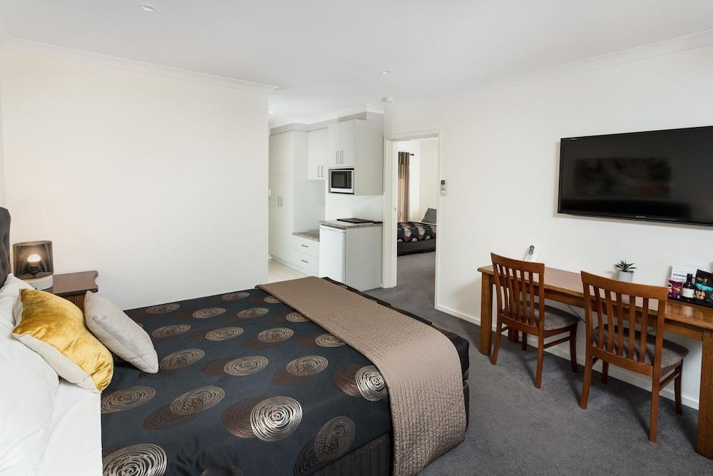 שפרטון Addison Motor Inn מראה חיצוני תמונה