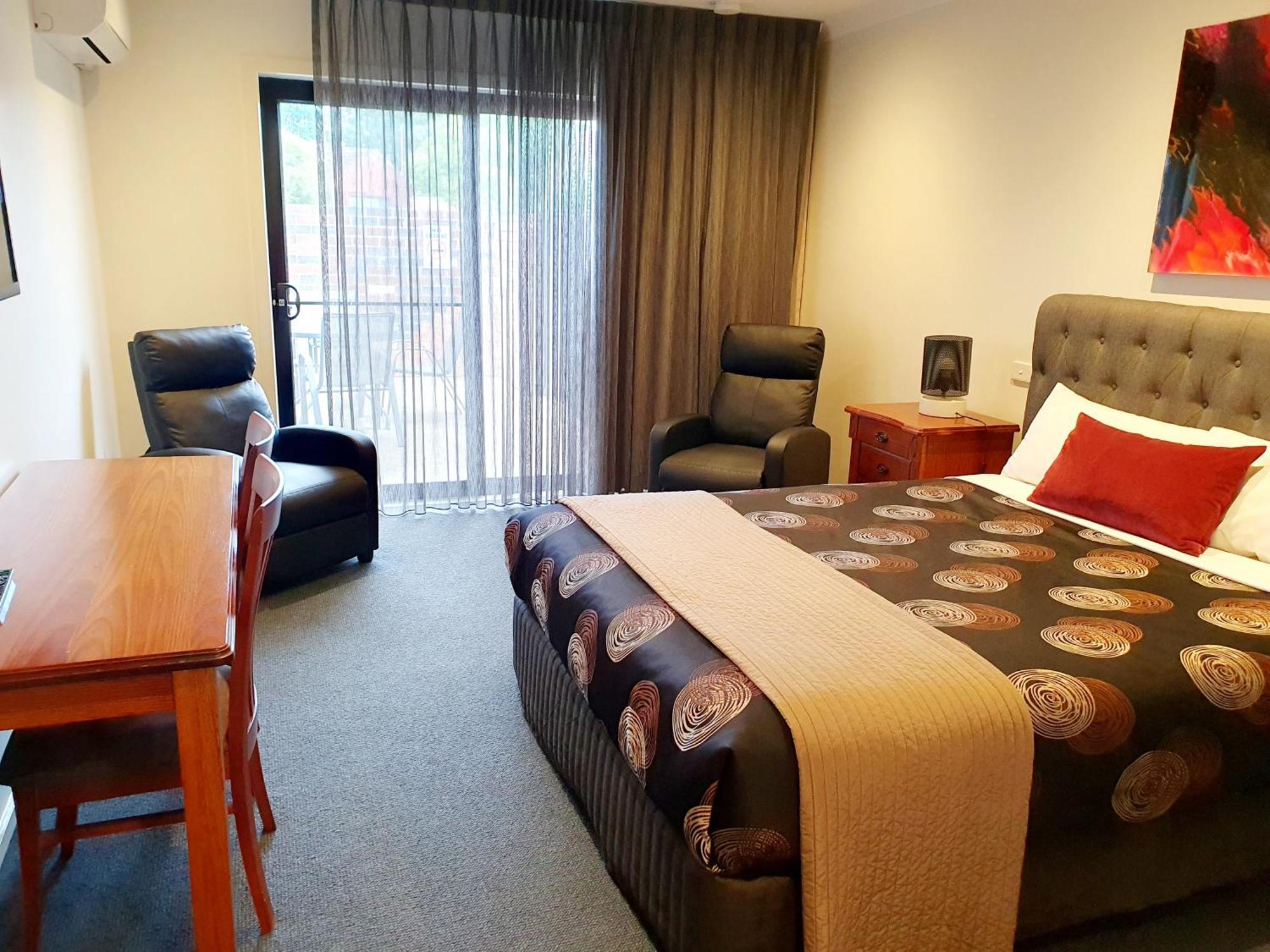 שפרטון Addison Motor Inn מראה חיצוני תמונה