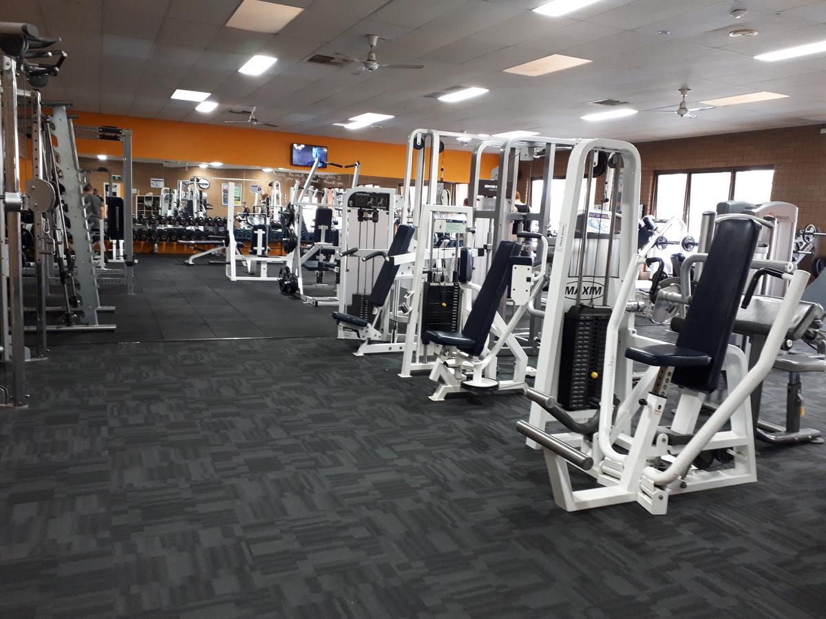 שפרטון Addison Motor Inn מראה חיצוני תמונה